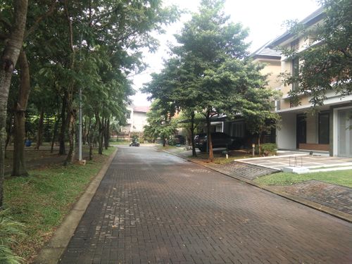 foto posisi tengah perumahan PRECIA