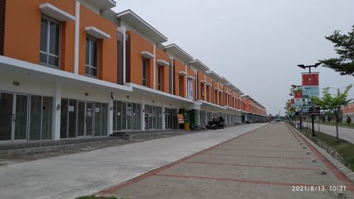 foto posisi tengah perumahan RUKO GREEN VISTA