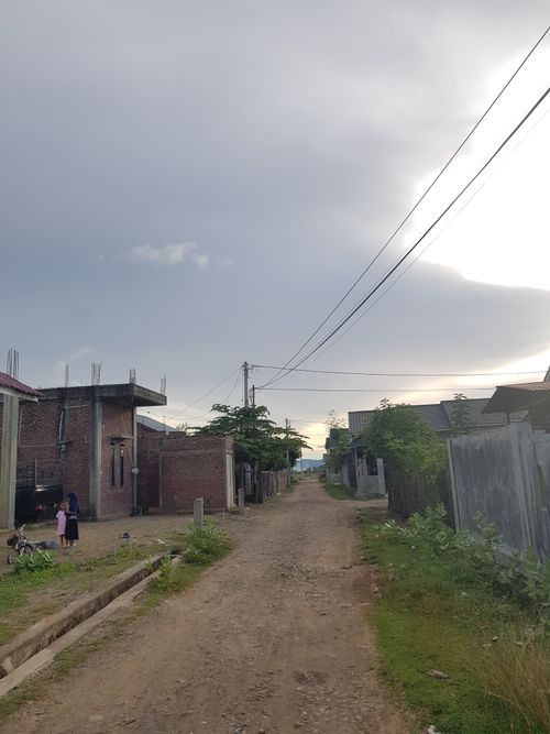 foto posisi tengah perumahan Griya Aziz monsinget I