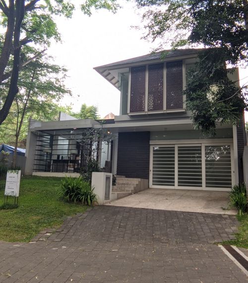 foto contoh rumah perumahan RIVERSIDE