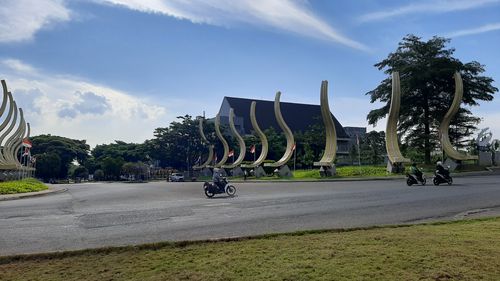 foto gerbang perumahan Cluster Ivy Park Citraland BSB City