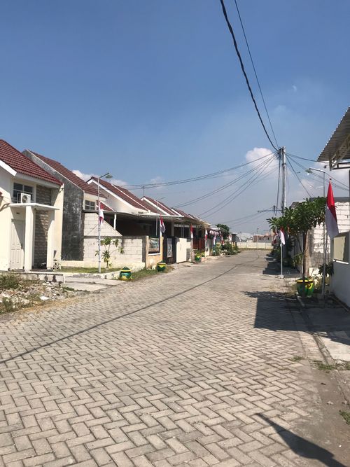 foto posisi tengah perumahan PERMATA KWANGSAN RESIDENCE