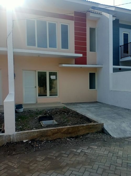 foto contoh rumah perumahan Green Mansion Regency