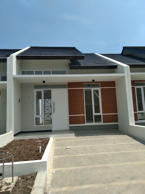 foto tampak rumah tipe 40/96 perumahan TAMAN KOPO INDAH V