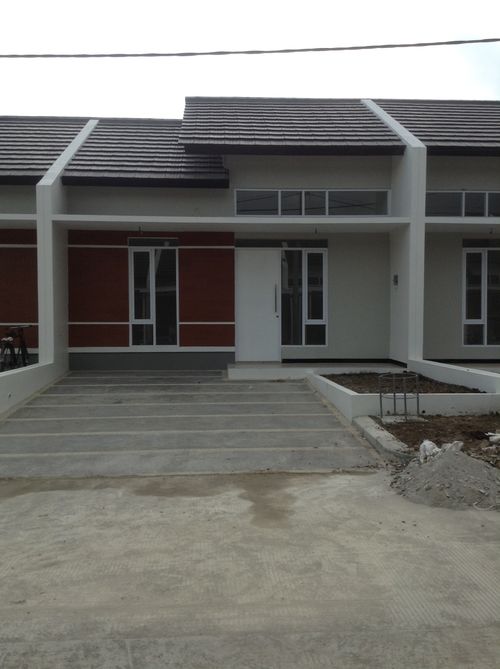 foto tampak rumah tipe 47/112 perumahan TAMAN KOPO INDAH V