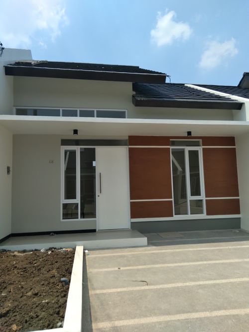 foto tampak rumah tipe 47/133 perumahan TAMAN KOPO INDAH V
