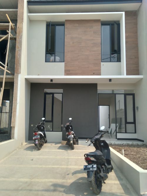 foto tampak rumah tipe 98/120 perumahan TAMAN KOPO INDAH V