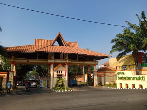 foto gerbang perumahan Griya Babatan Mukti