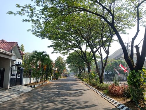 foto posisi tengah perumahan Griya Babatan Mukti