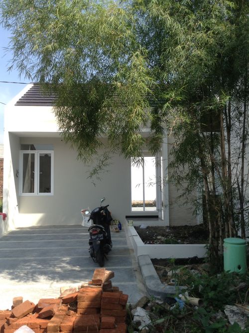 foto tampak rumah tipe 42/170 perumahan TAMAN KOPO INDAH V