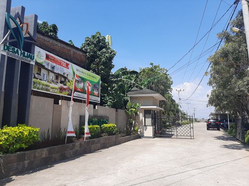 foto gerbang perumahan Desa Hijau