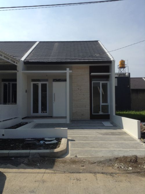 foto tampak rumah tipe 60/108 perumahan TAMAN KOPO INDAH V