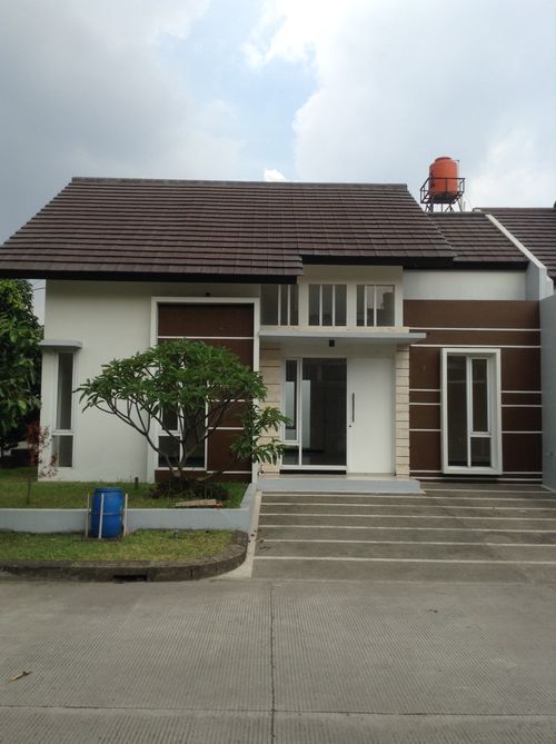foto tampak rumah tipe 98/224 perumahan TAMAN KOPO INDAH V