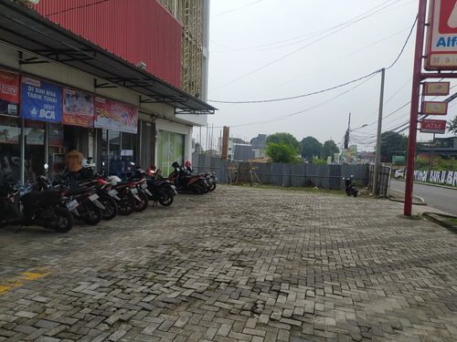foto posisi tengah perumahan AREA KOMERSIL LOTUS JASMINE II