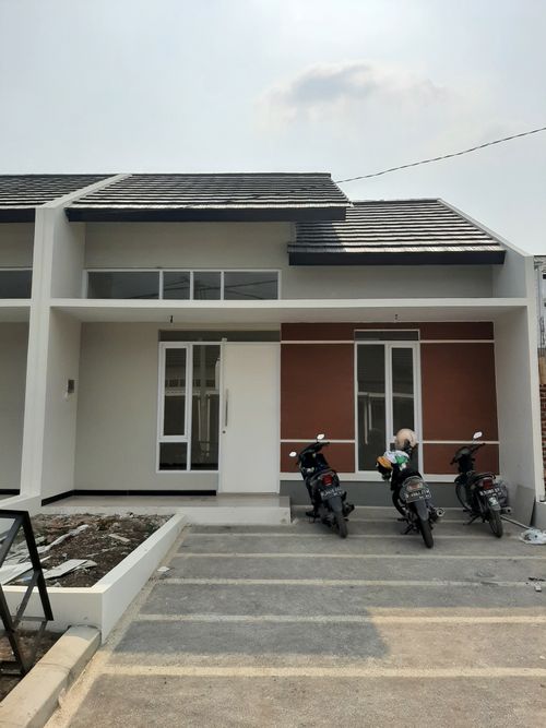 foto tampak rumah tipe 40/108 perumahan TAMAN KOPO INDAH V