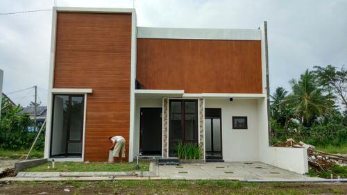 foto tampak rumah tipe 65/113 B2 perumahan Casa Royal Residence