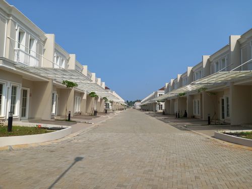 foto posisi tengah perumahan MILLENNIUM CITY