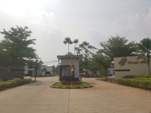 foto gerbang perumahan Harvest City