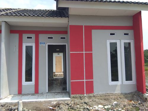 foto tampak rumah tipe 30/116 perumahan DE'KERATON