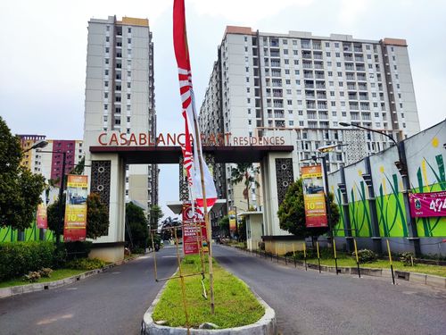 foto gerbang perumahan CASABLANCA EAST RESIDENCE