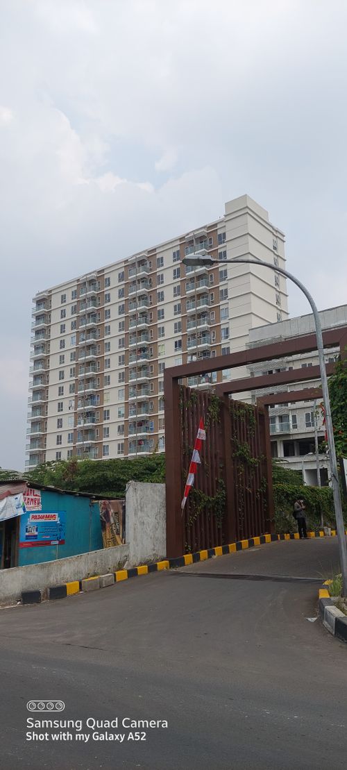foto gerbang perumahan APARTEMEN PARADISE MANSION