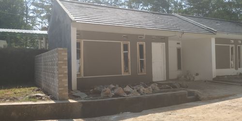 foto contoh rumah perumahan GRIYA KARIMAH WALAHARCAGEUR
