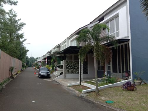 foto posisi tengah perumahan MODERN HILLS - CLUSTER MAGNOLIA