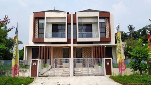 foto contoh rumah perumahan REGENSI MELATI MAS 1 H