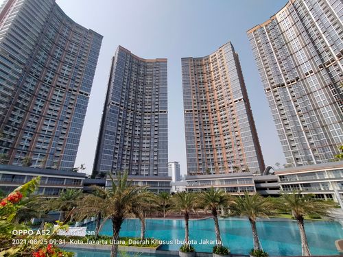 foto posisi tengah perumahan Gold Coast Apartment