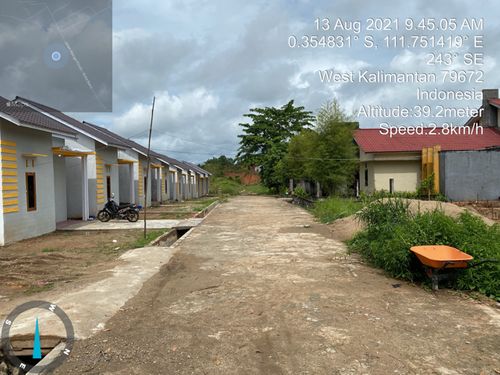 foto gerbang perumahan Kencana Garden Melawi
