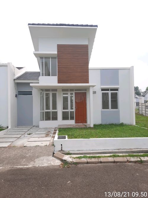 foto tampak rumah tipe MAPLE A (SUDUT) perumahan GREEN LAND (CITRA MAJA RAYA JO)