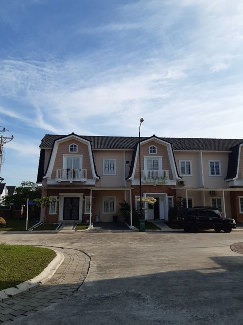 foto contoh rumah perumahan MEDAN RESORT CITY CLUSTER VOLENDAM