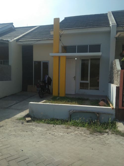 foto tampak rumah tipe 37/77 perumahan Mata Raya
