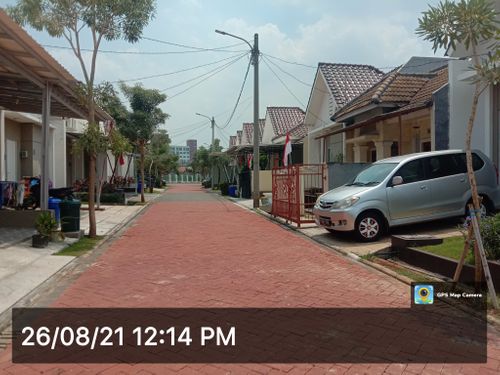 foto posisi tengah perumahan CLUSTER NAPOLI @6 VILLAGE