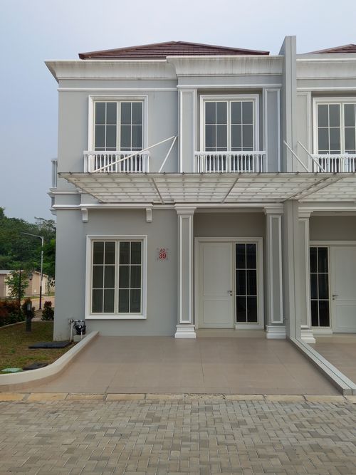 foto tampak rumah tipe 6 X 12 SUDUT perumahan MILLENNIUM CITY