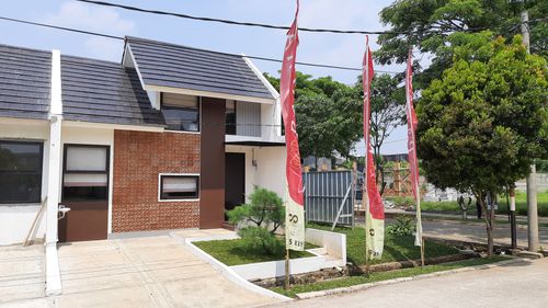 foto contoh rumah perumahan PADMA SERPONG