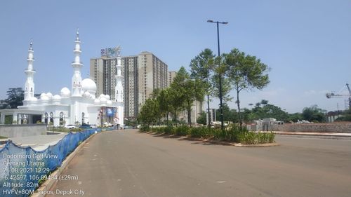 foto gerbang perumahan APARTEMEN PODOMORO GOLF VIEW