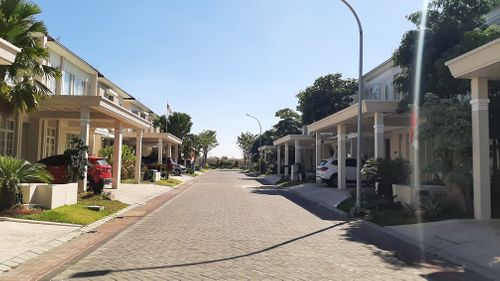 foto posisi tengah perumahan MOSSEL BAY PAKUWON CITY