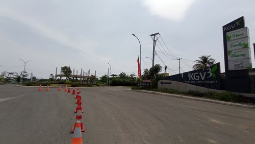 foto gerbang perumahan KARAWANG GREEN VILLAGE 3