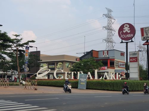 foto gerbang perumahan Perumahan CitraLake Sawangan, Depok, Jawa Barat