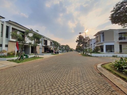 foto posisi tengah perumahan Perumahan CitraLake Sawangan, Depok, Jawa Barat