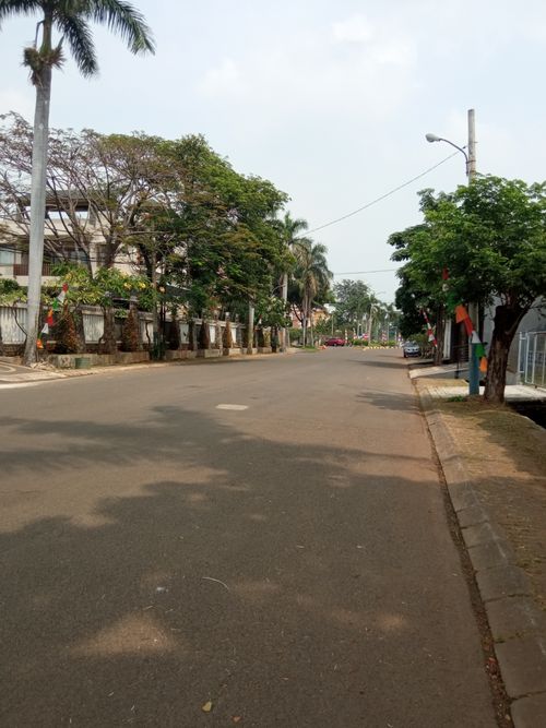 foto posisi tengah perumahan DUTA GARDEN