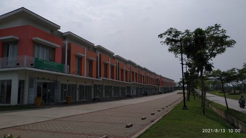 foto posisi tengah perumahan RUKO CITY SQUARE 2 ( CITRA MAJA RAYA )