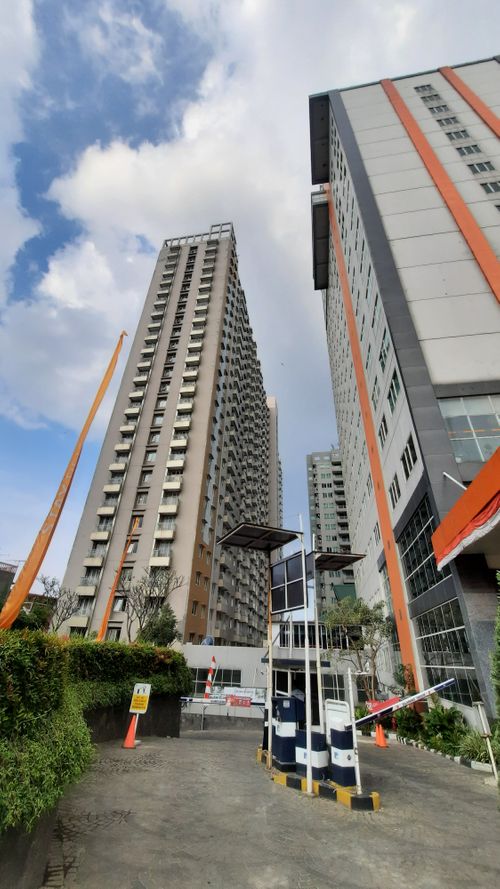 foto gerbang perumahan GALERI CIUMBULEUIT APARTMENT - 2