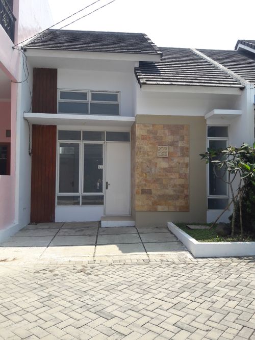 foto posisi tengah perumahan ARYANA KARAWACI 1