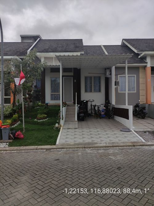 foto contoh rumah perumahan Grand City Balikpapan Cluster Forestville