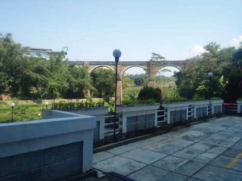 foto posisi tengah perumahan Taman Melati Jatinangor