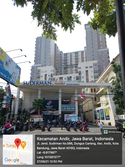 foto gerbang perumahan Sudirman Suites Apartment