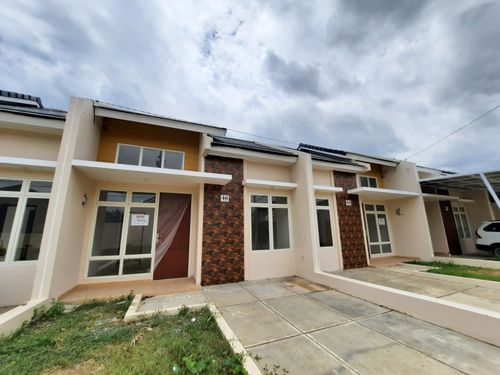 foto contoh rumah perumahan Mutiara Gading 2