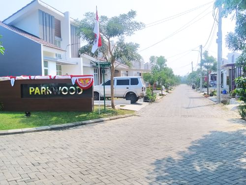foto posisi tengah perumahan FOREST HILL